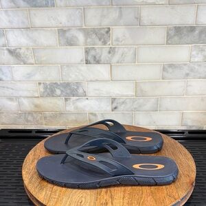 Oakley Operative 2.0 Men's Dark Blue w/ Orange Accents Flip Flops